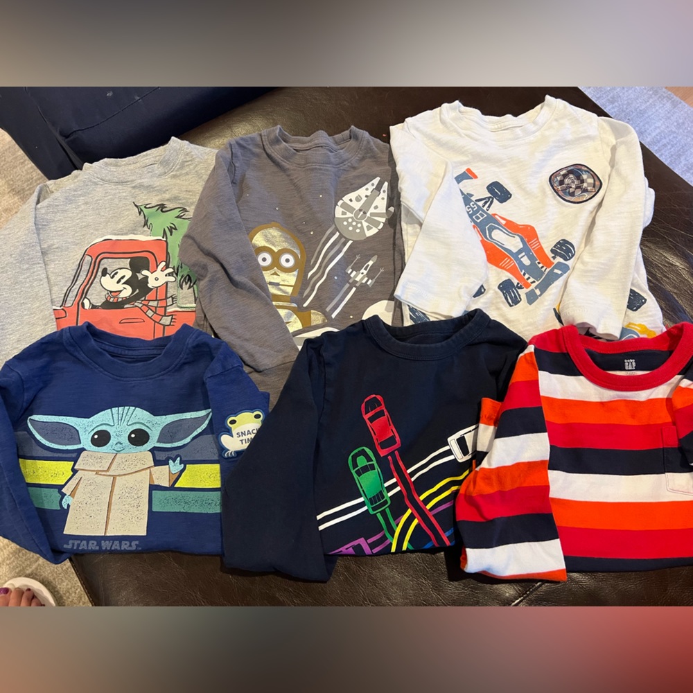 Gap 4T long sleeve T-shirt’s